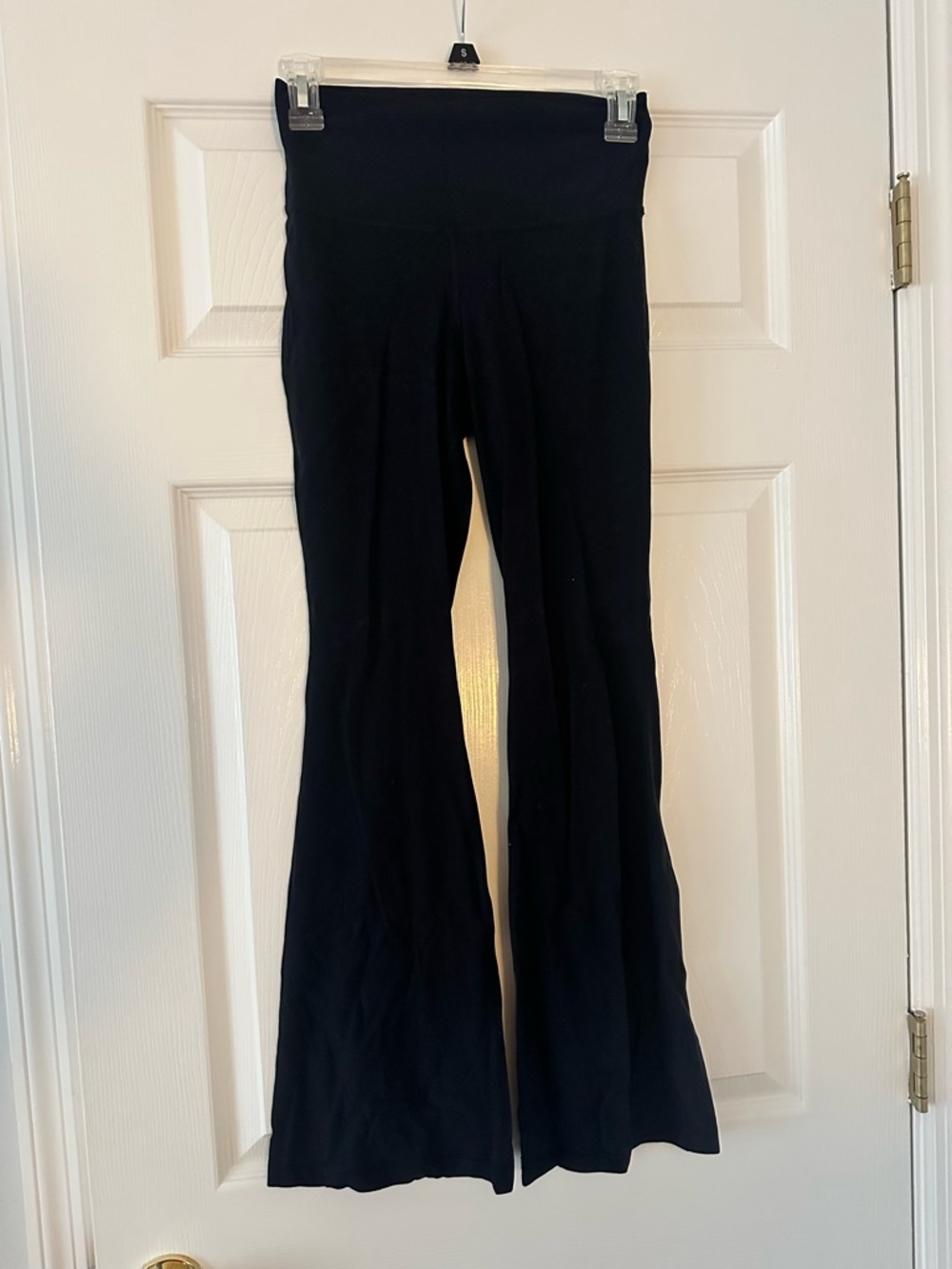 Aritzia TnaBUTTER™ Atmosphere Flare Hi-Rise Legging